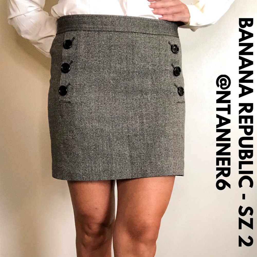 BANANA REPUBLIC SKIRT - SZ 2